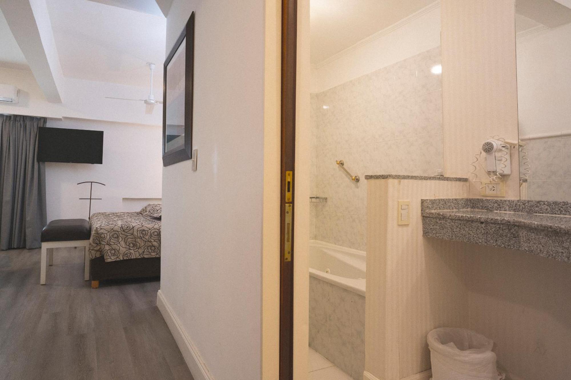 Hotel Tolosa プエルト・マドリン 部屋 写真